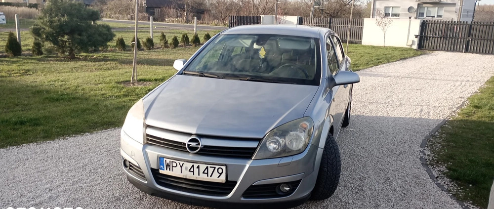 Opel Astra cena 11900 przebieg: 250000, rok produkcji 2005 z Szklarska Poręba małe 79